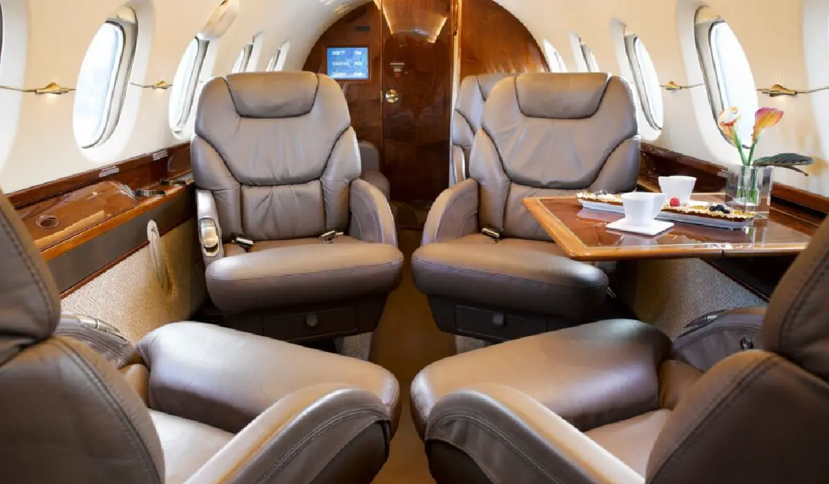 Beechcraft - Hawker 850XP - Best Midsize Jet Rentals - Best Preowned Jets - Exclusive Concierge Club.webp